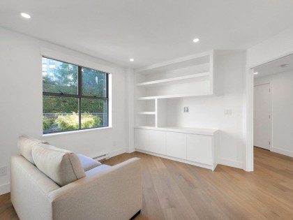 Photo 17 at 203 - 2190 Argyle Avenue, Dundarave, West Vancouver