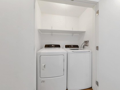 Photo 28 at 203 - 2190 Argyle Avenue, Dundarave, West Vancouver