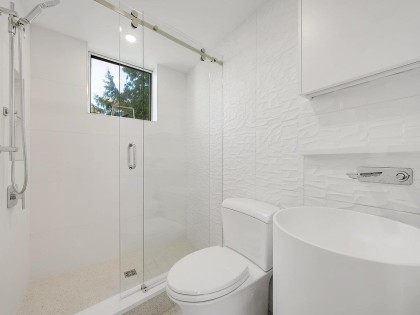 Photo 20 at 203 - 2190 Argyle Avenue, Dundarave, West Vancouver