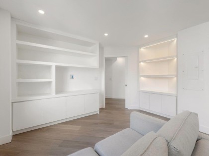 Photo 19 at 203 - 2190 Argyle Avenue, Dundarave, West Vancouver
