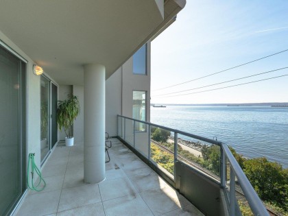 Photo 31 at 203 - 2190 Argyle Avenue, Dundarave, West Vancouver
