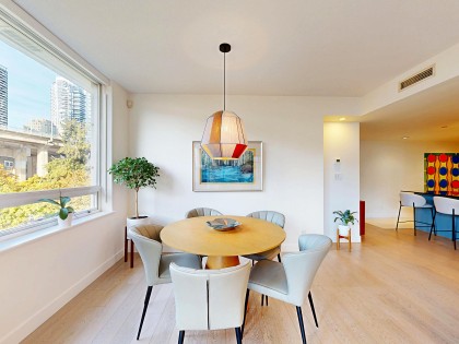 Photo 11 at 503 - 638 Beach Crescent, Yaletown, Vancouver West