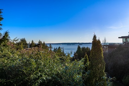 Photo 24 at 4032 Ripple Road, Bayridge, West Vancouver