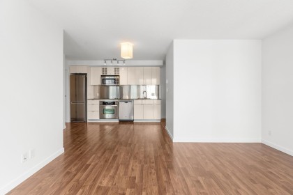 Photo 9 at 2210 - 233 Robson Street, Downtown VW, Vancouver West