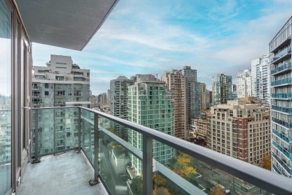 Photo 19 at 2210 - 233 Robson Street, Downtown VW, Vancouver West