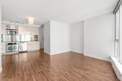 Photo 8 at 2210 - 233 Robson Street, Downtown VW, Vancouver West