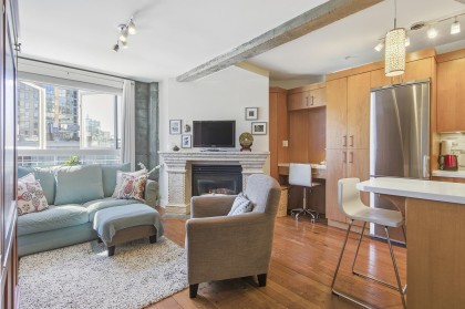 Photo 3 at 512 - 1216 Homer Street, Yaletown, Vancouver West