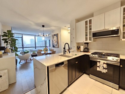 Photo 3 at 403 - 170 W 1st Street, Lower Lonsdale, North Vancouver