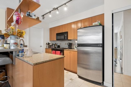 Photo 8 at 205 - 1438 Richards Street, Yaletown, Vancouver West