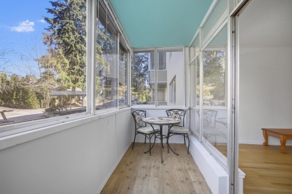 Photo 14 at 106 - 1425 Esquimalt Avenue, Ambleside, West Vancouver