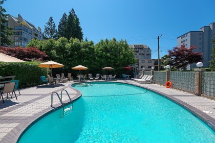 Photo 18 at 106 - 1425 Esquimalt Avenue, Ambleside, West Vancouver