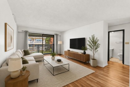 Photo 1 at 315 - 310 W 3rd Street, Lower Lonsdale, North Vancouver