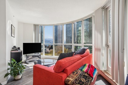 Photo 7 at 906 - 588 Broughton Street, Coal Harbour, Vancouver West