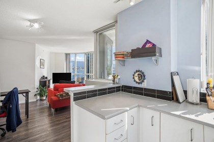 Photo 5 at 906 - 588 Broughton Street, Coal Harbour, Vancouver West