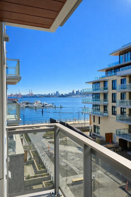 Photo 1 at 425 - 755 Harbourside Drive, Harbourside, North Vancouver