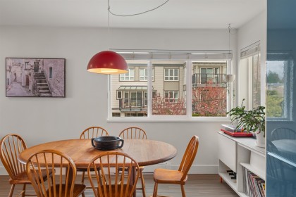 Photo 12 at 104 - 105 W Kings Road, Upper Lonsdale, North Vancouver