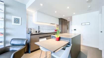 Photo 2 at 1705 - 620 Cardero Street, Coal Harbour, Vancouver West