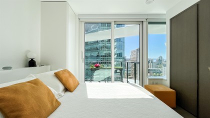 Photo 10 at 1705 - 620 Cardero Street, Coal Harbour, Vancouver West