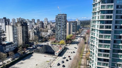 Photo 19 at 1705 - 620 Cardero Street, Coal Harbour, Vancouver West