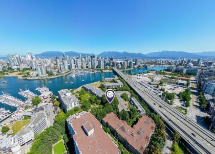 Photo 3 at 500 Starboard Square, False Creek, Vancouver West