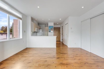 Photo 7 at 206 - 1978 Vine Street, Kitsilano, Vancouver West