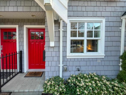 Photo 3 at 922 W 15th Avenue, Fairview VW, Vancouver West