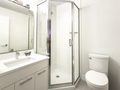 Photo 20 at 922 W 15th Avenue, Fairview VW, Vancouver West