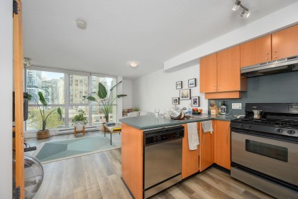 Photo 13 at 505 - 1238 Richards Street, Yaletown, Vancouver West