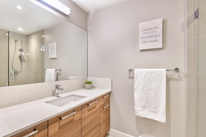 Photo 22 at 402 - 1061 Marine Drive, Norgate, North Vancouver