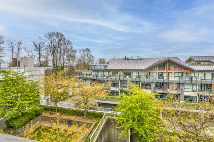 Photo 25 at 402 - 1061 Marine Drive, Norgate, North Vancouver