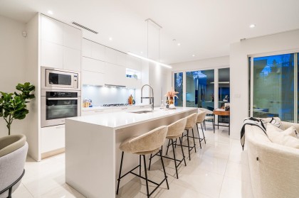 Photo 8 at 4691 W 9th Avenue, Point Grey, Vancouver West