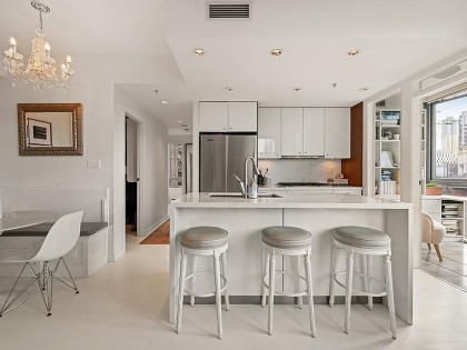 Photo 13 at 601 - 1005 Beach Avenue, West End VW, Vancouver West