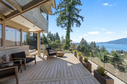 Photo 2 at 6011 Eagleridge Drive, Eagleridge, West Vancouver