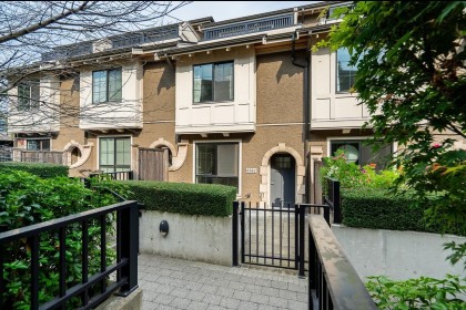 Photo 3 at 8562 Osler Street, Marpole, Vancouver West