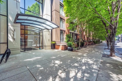 Photo 2 at 605 - 1055 Homer Street, Yaletown, Vancouver West