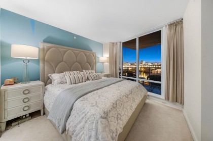 Photo 23 at 903 - 8 Smithe Mews, Yaletown, Vancouver West