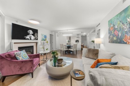 Photo 9 at 903 - 8 Smithe Mews, Yaletown, Vancouver West