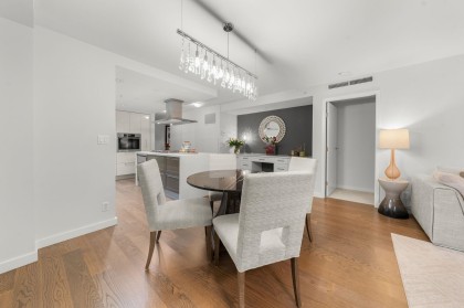 Photo 19 at 903 - 8 Smithe Mews, Yaletown, Vancouver West