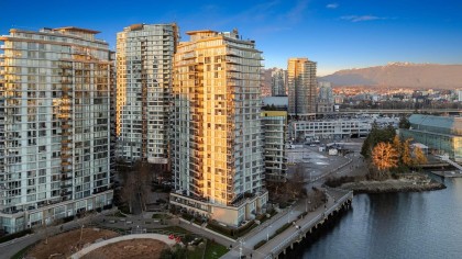 Photo 39 at 903 - 8 Smithe Mews, Yaletown, Vancouver West