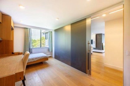 Photo 17 at 203 - 2167 Bellevue Avenue, Dundarave, West Vancouver