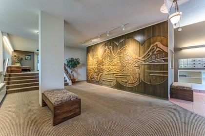 Photo 5 at 203 - 2167 Bellevue Avenue, Dundarave, West Vancouver