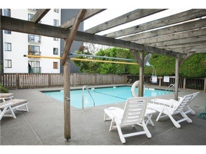 Photo 24 at 203 - 2167 Bellevue Avenue, Dundarave, West Vancouver