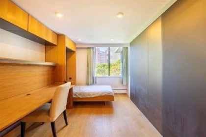 Photo 18 at 203 - 2167 Bellevue Avenue, Dundarave, West Vancouver