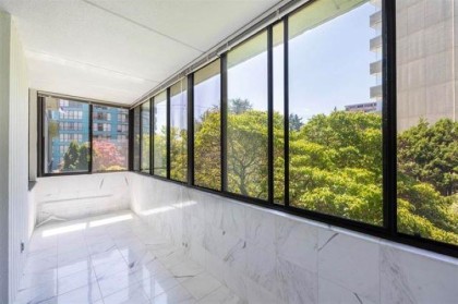 Photo 21 at 203 - 2167 Bellevue Avenue, Dundarave, West Vancouver