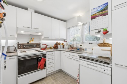 Photo 7 at 1222 Rosewood Crescent, Norgate, North Vancouver