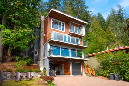 Photo 2 at 2867 Panorama Drive, Deep Cove, North Vancouver