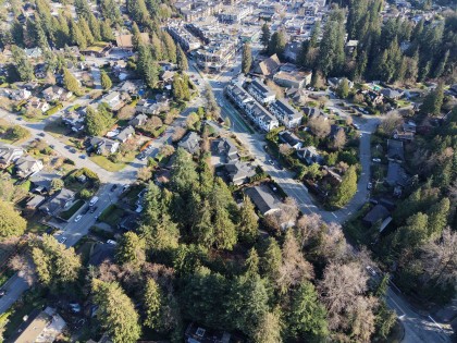 Photo 11 at 1160 Ridgewood Drive, Edgemont, North Vancouver