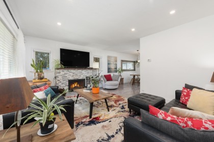 Photo 5 at 300 E 25th Street, Upper Lonsdale, North Vancouver