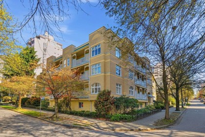 Photo 1 at 411 - 1125 Gilford Street, West End VW, Vancouver West