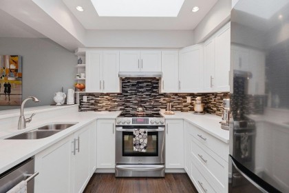 Photo 8 at 411 - 1125 Gilford Street, West End VW, Vancouver West